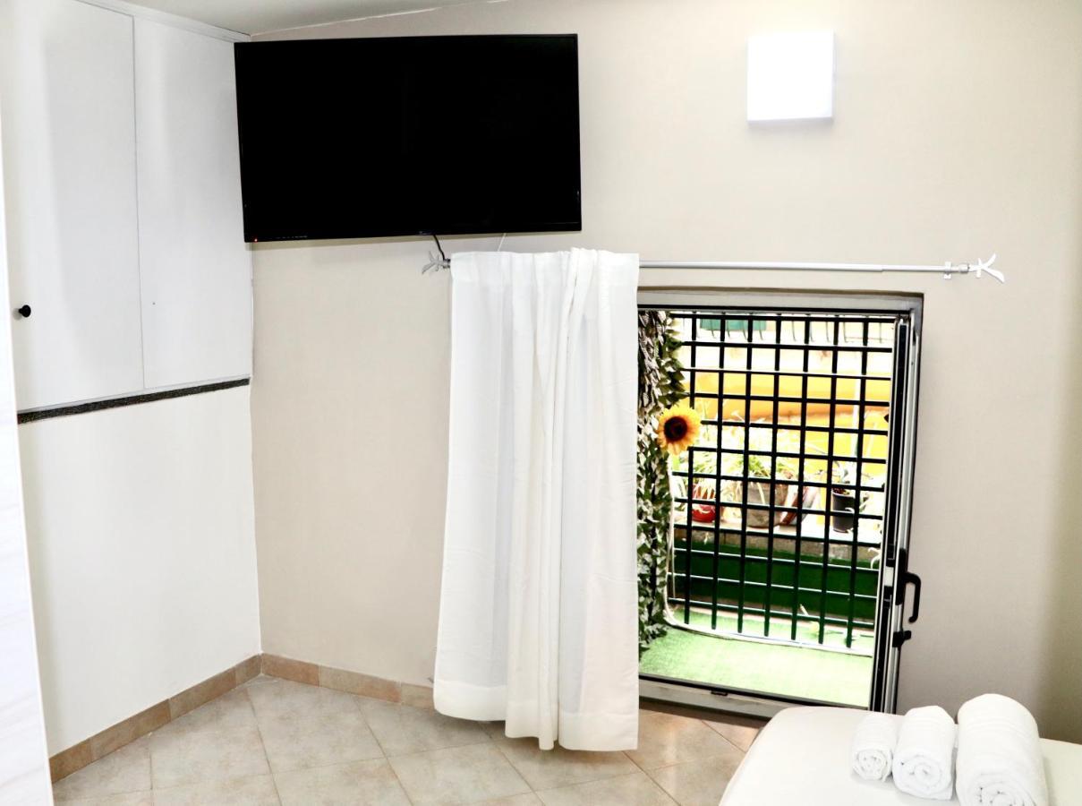 House Relax Apartment Centro Di Napoli Exteriör bild