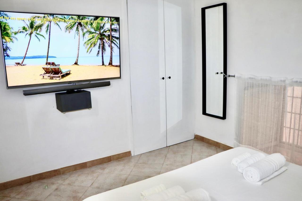 House Relax Apartment Centro Di Napoli Exteriör bild